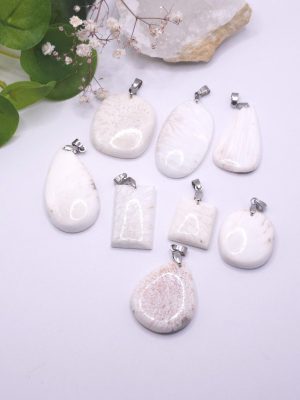 Pendentif scolecite