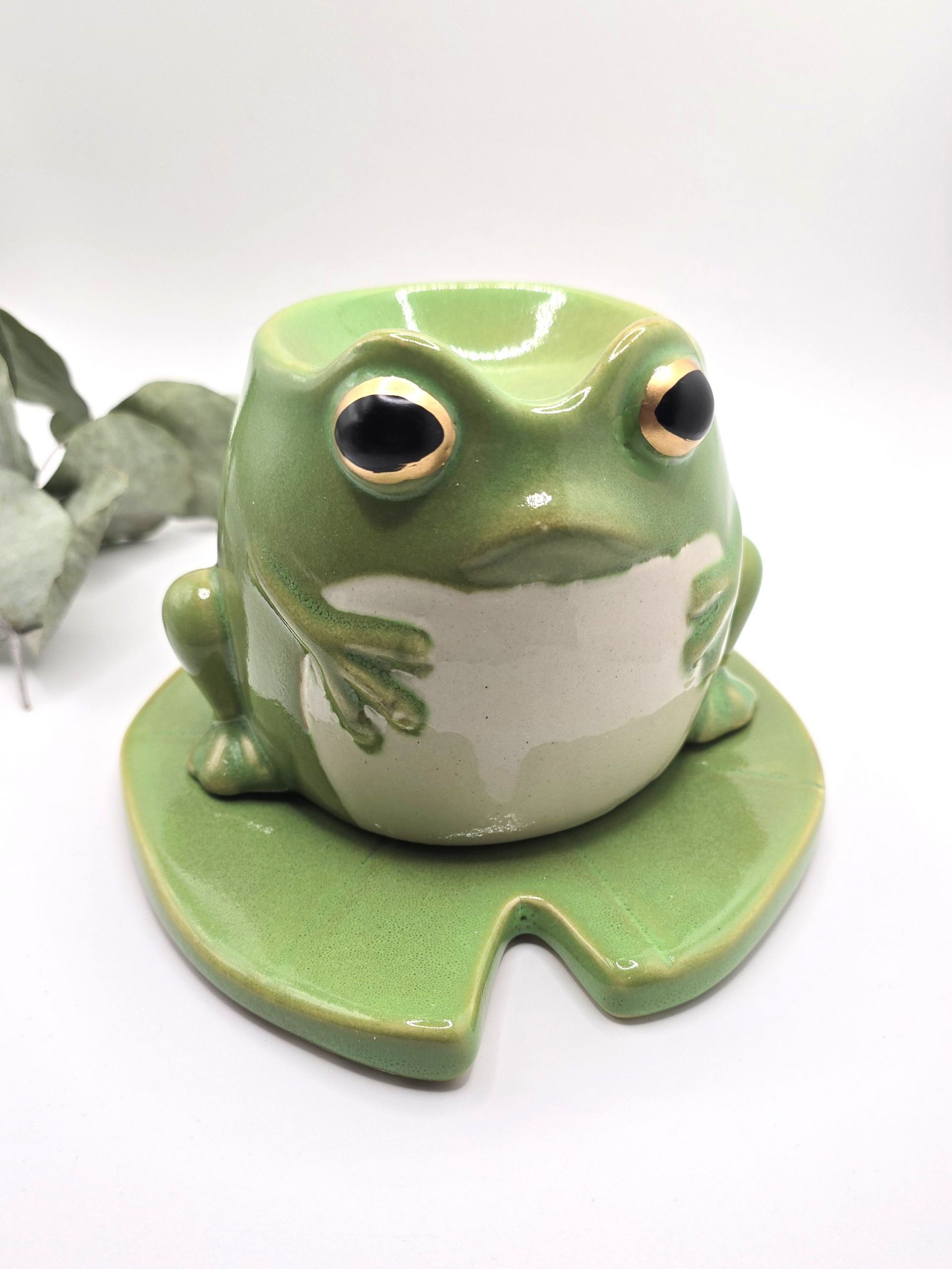 Bruleur de parfum grenouille