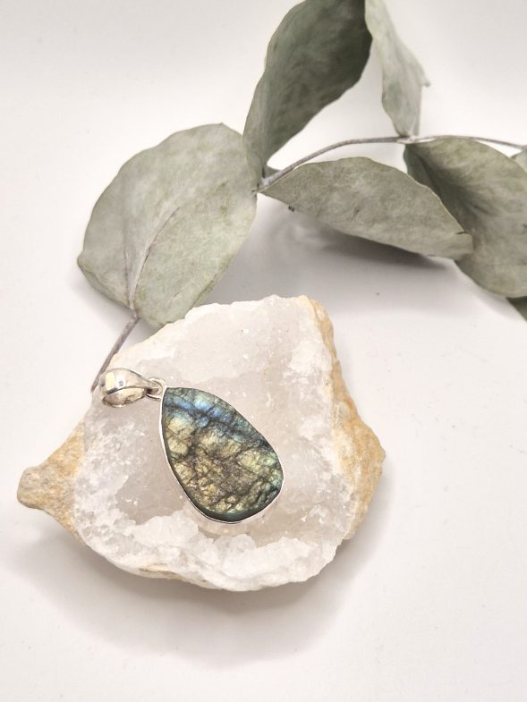 Pendentif labradorite  semi brut – Image 2