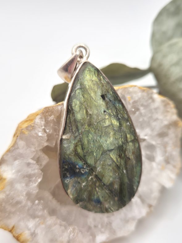 Pendentif labradorite  semi brut – Image 6