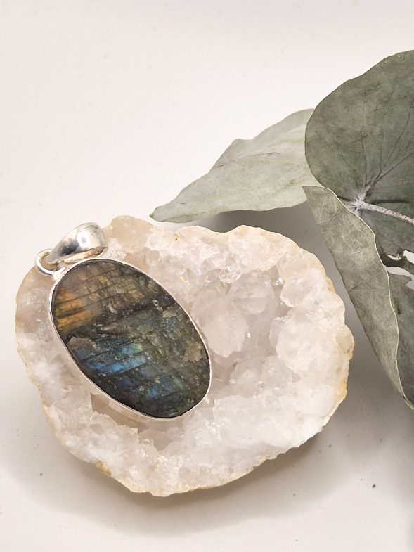 Pendentif labradorite  semi brut – Image 3