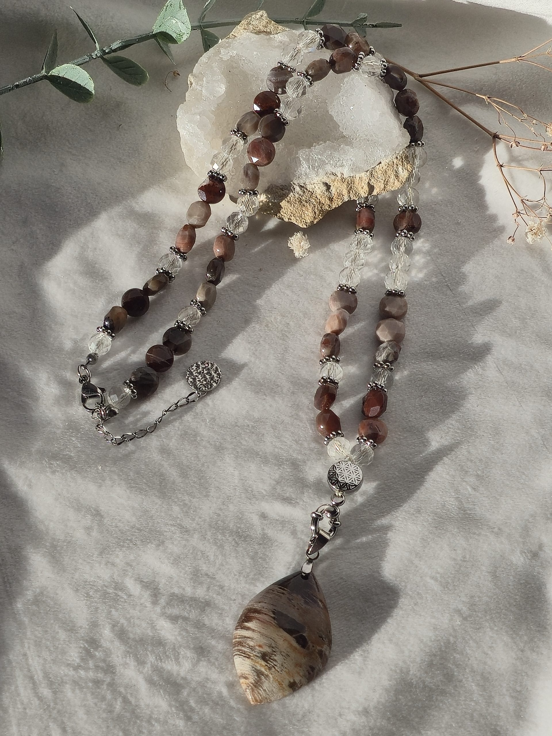Collier Bois Fossile & Cristal de Roche – Image 3